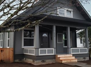 1029 Adams Ave, Cottage Grove, OR 97424