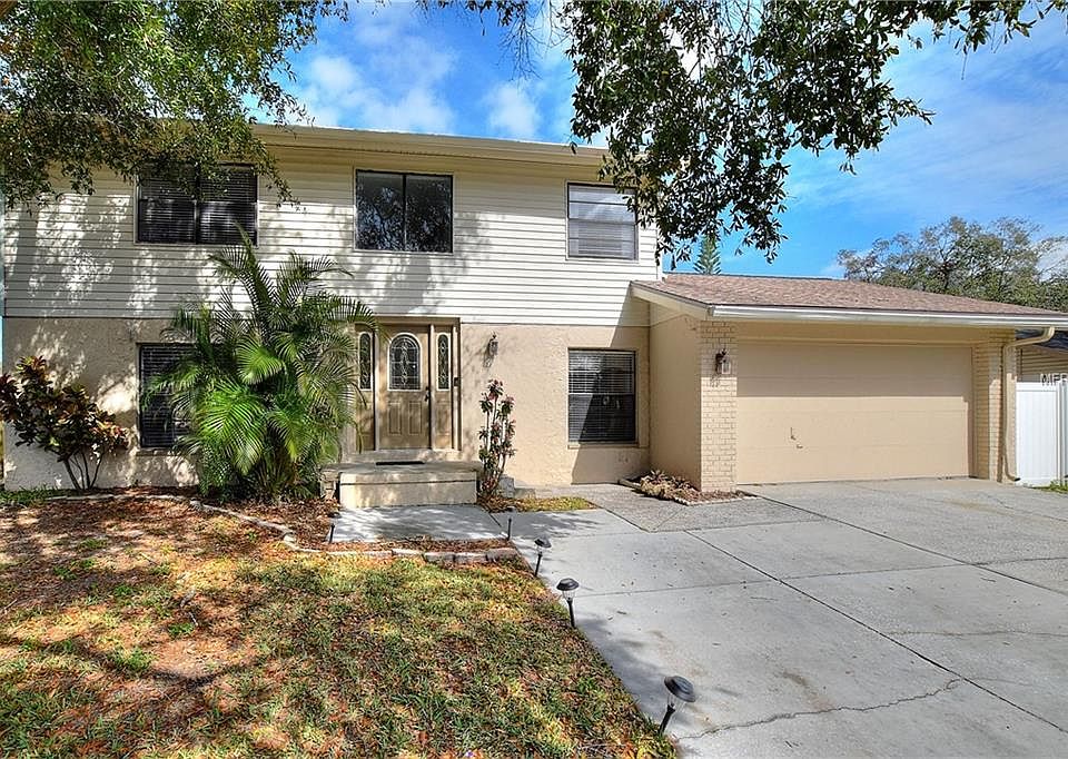 1st image of 10502 Willowbrae Dr