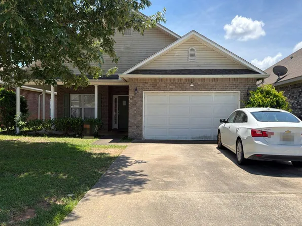 7905 Park Place Dr N, Mobile, AL 36608