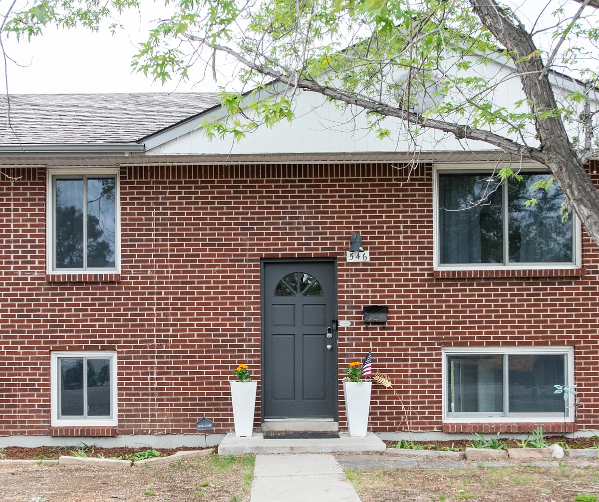 Building Photo - 546 Leona Dr