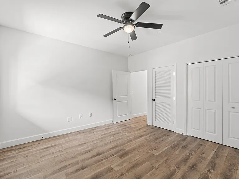 912 Barrow St #1 — Photo 16