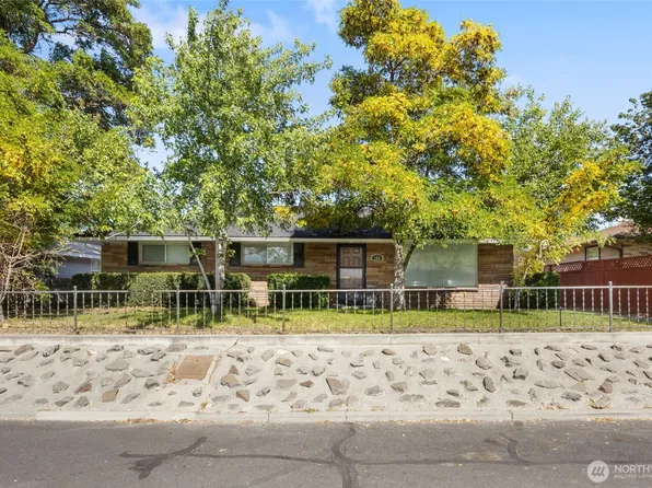 154 D Street NE, Ephrata, WA 98823