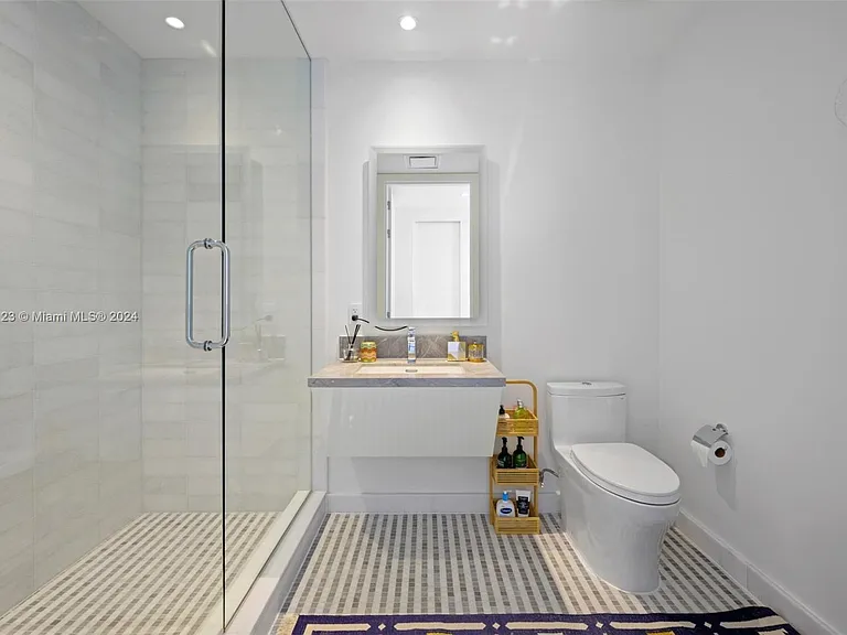 700 NE 26th Ter #1003 — Photo 26