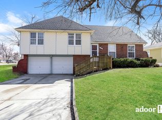 11501 Delmar Dr, Kansas City, MO 64134