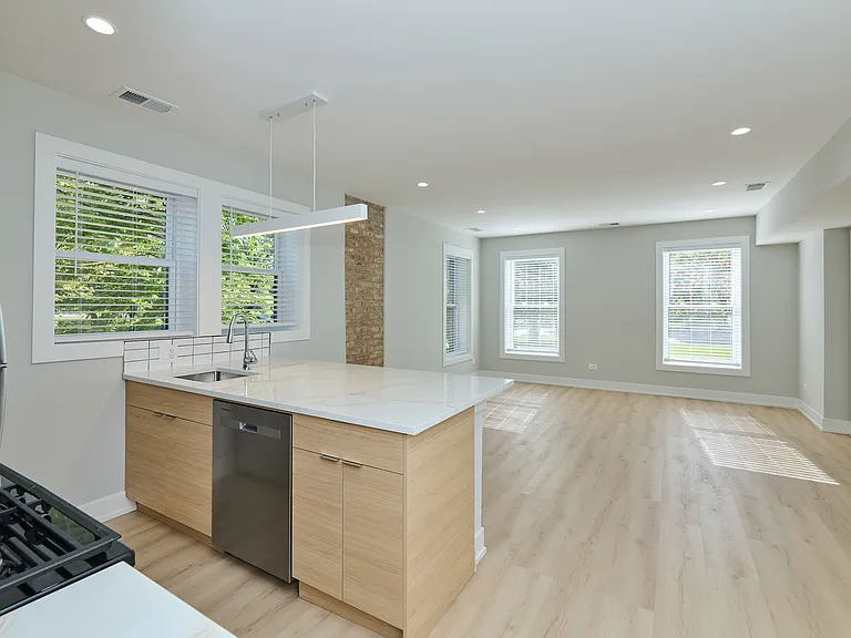 2127 S Marshall Blvd #1 — Photo 8