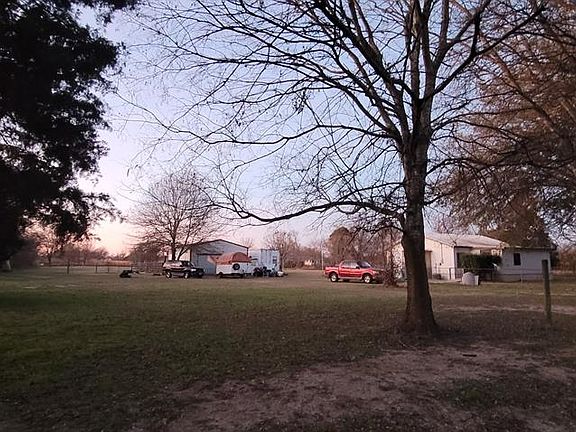 2nd image of 1550 County Road 134