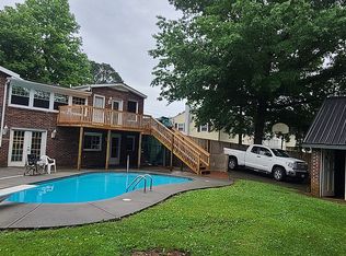 315 Summerwood Dr, Bristol, TN 37620