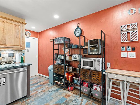 4th image of 239 Beach City Rd APT 3218