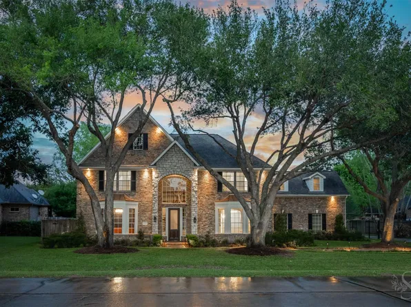 5534 Weston Dr, Weston Lakes, TX 77441