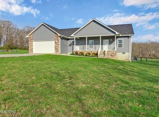 209 Adams Creek Rd, Crossville, TN 38571