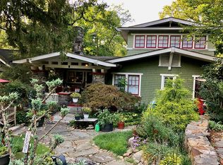 8 Bowling Park Rd, Asheville, NC 28803