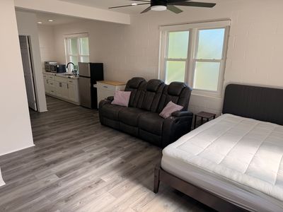 2285 Makanani Dr, Honolulu, HI, 96817