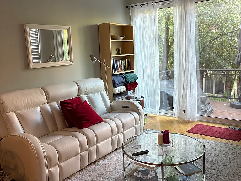 2809 N Wolcott Ave #F — Photo 7