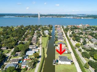 219 Blue Water Way, League City, TX 77573