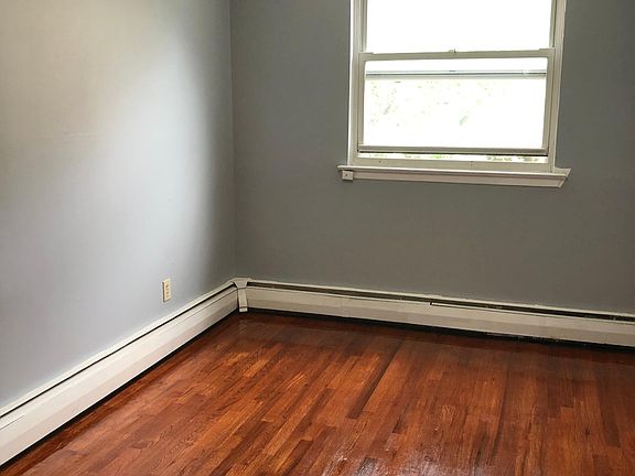 5th image of 818 Bartholdi St Floor 2