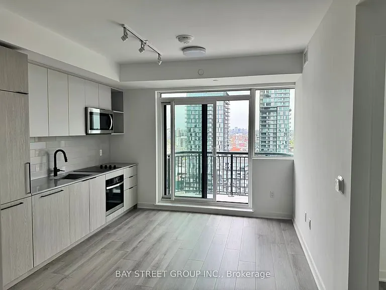 1185 Dupont St #1611 — Photo 7