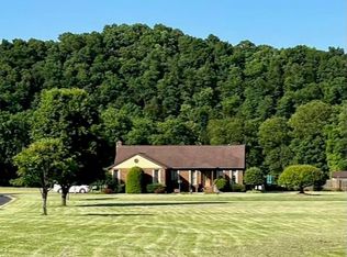 860 Kendall Rd, Minford, OH 45653