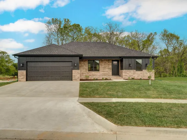 1322 S Tanner Avenue, Springfield, MO 65802