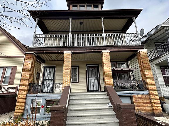 2nd image of 2733 Belmont St