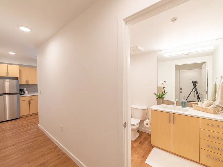750 11th Ave E #207 — Photo 10