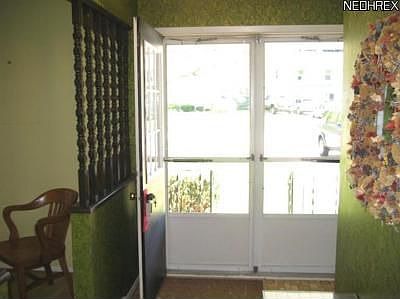 4th image of 406 Silver Meadows Blvd