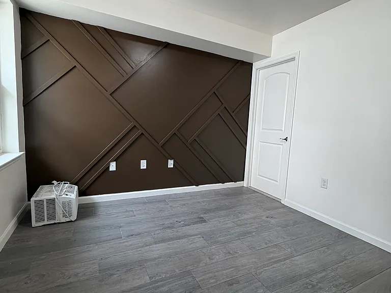 329 Pine St #1 — Photo 16