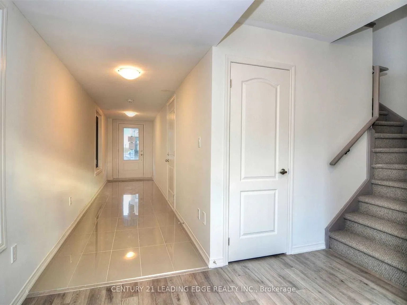 4 bed, $2,800 — Photo 4