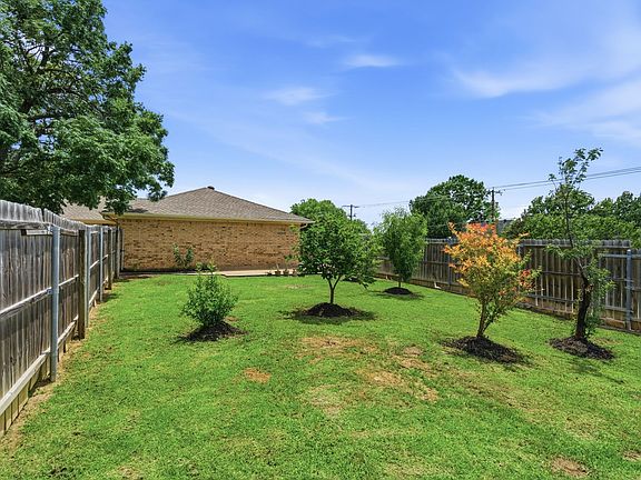 5th image of 2915 Post Oak Ct