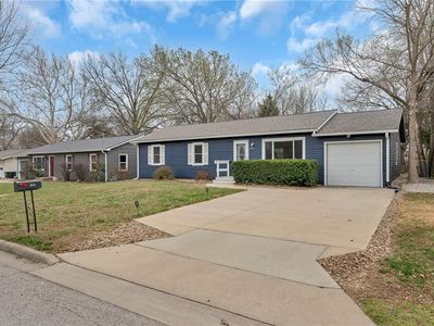 1615 W 22nd St, Lawrence, KS, 66046
