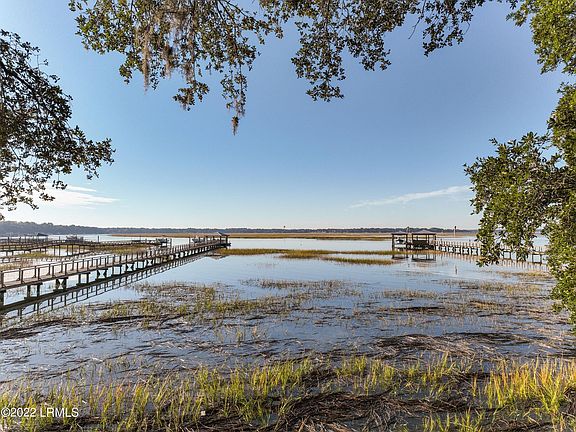 2nd image of 8 Old Ferry Cove