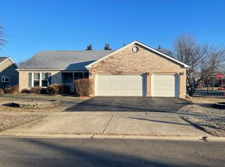 326 Julie Ln, Hampshire, IL 60140