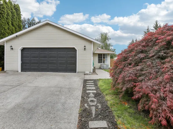 12826 SE Main St, Portland, OR 97233