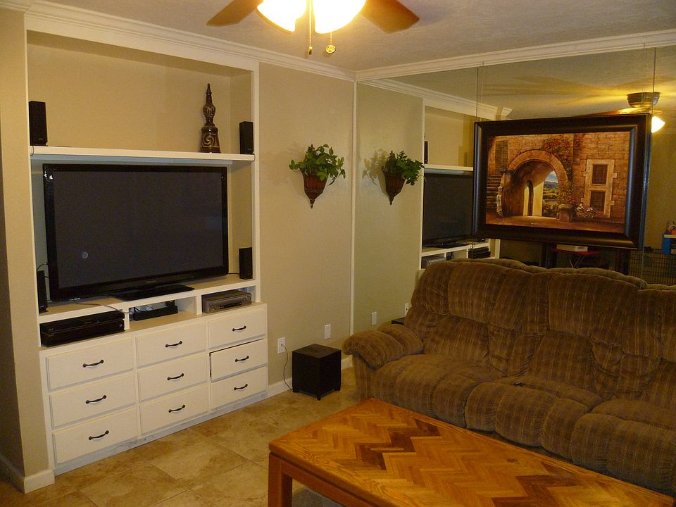 1st image of 3824 Laura Leigh Ln