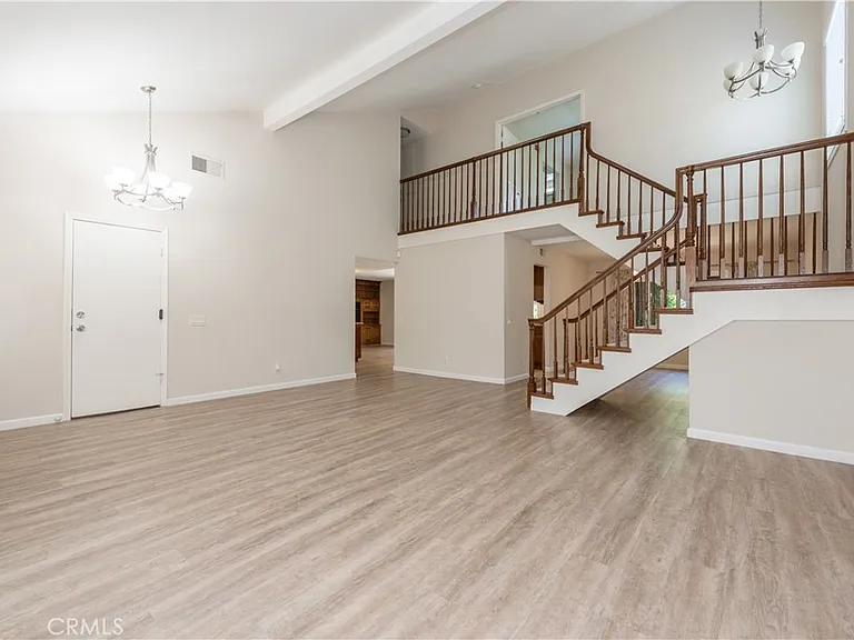 11 Bragg — Photo 6