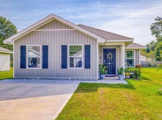 2516 Sutton Place Dr, Cantonment, FL 32533