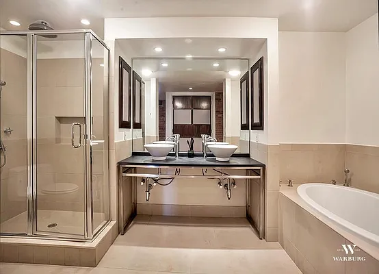 Rented by Warburg | media 32