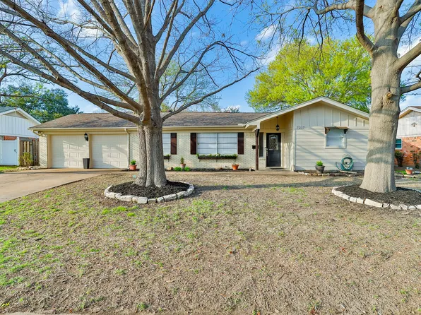 7217 Green Meadow Dr, North Richland Hills, TX 76180