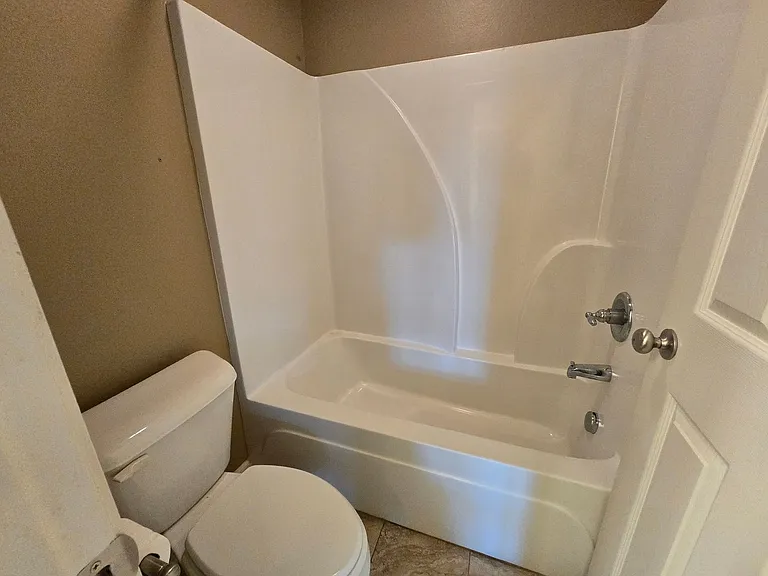 3537 Terrace Hill Ct — Photo 8