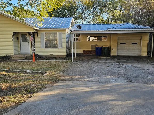 1028 E Walnut St, Hillsboro, TX 76645