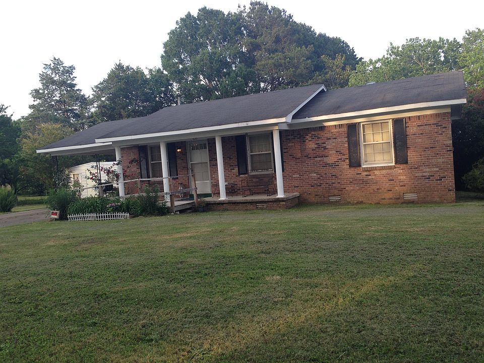 2nd image of 635 Stout St