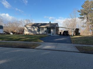 476 Wadsworth St, Middletown, CT 06457