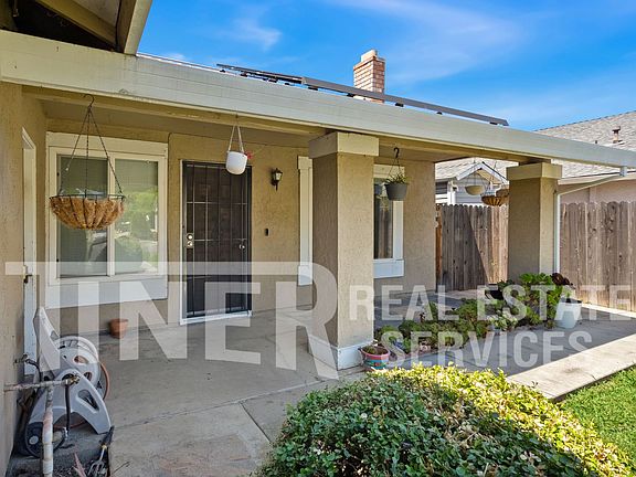 3rd image of 3525 Cattle Dr