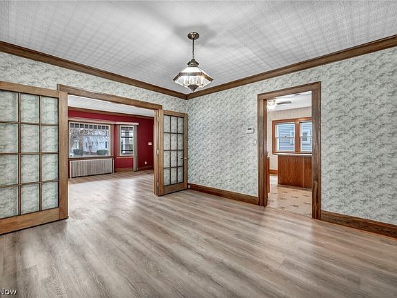 5th image of 1306 Hathaway Ave