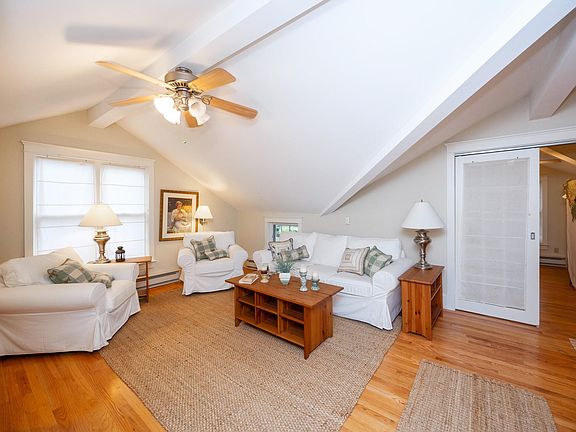 5th image of 615 & 617 W Jefferson St #2