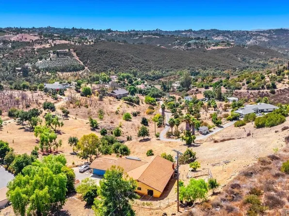 2051 Willow Glen Rd, Fallbrook, CA 92028
