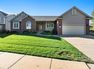 829 N Cedar Park St, Wichita, KS 67235