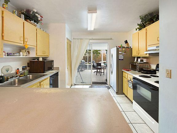 Home For Sale In VILLA DEL TRIO