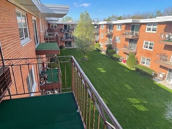 3rd image of 5440 W Windsor Ave APT 3A