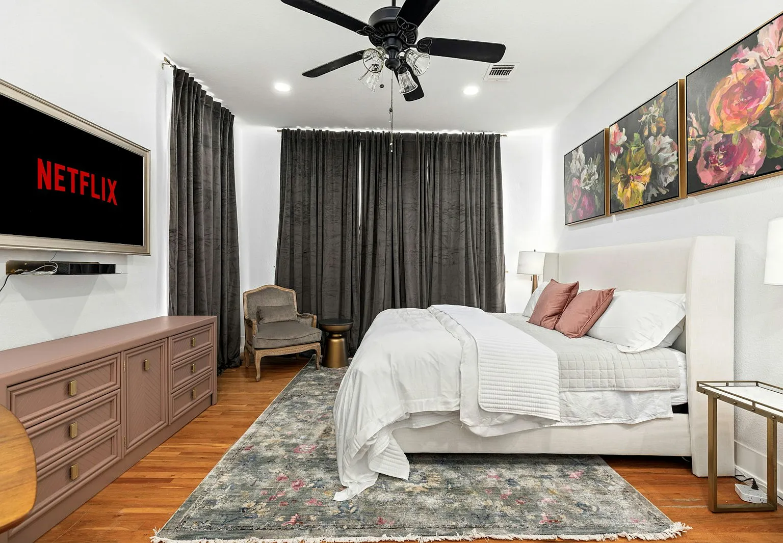 110 E Craig Pl — Photo 4