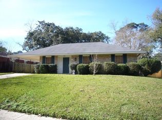 6858 Menlo Dr, Baton Rouge, LA 70808